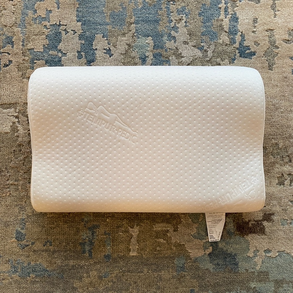 TEMPUR-Neck™ Pillow